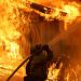 PG & E признала себя виновной в убийстве 84 человек при пожаре в 2018 году